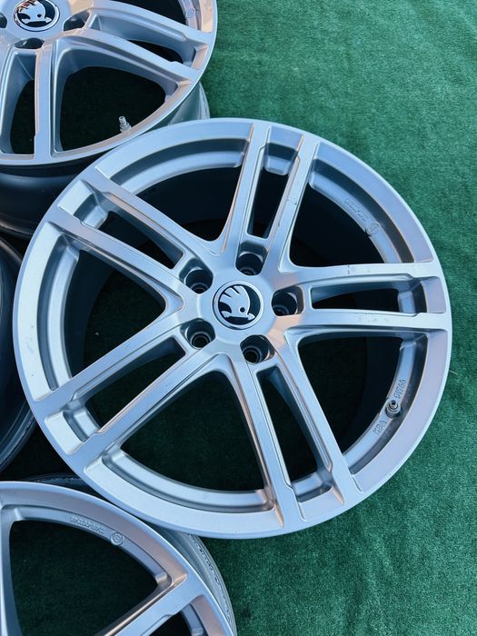 Диски легкосплавні 5/112 R18 Skoda VW Audi 8J ET-39 з резиною
