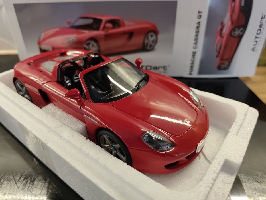 Porsche Carrera GT auto art