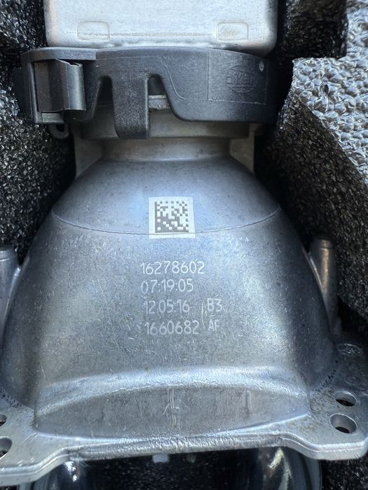 Оригінальні ксенонові лінзи у фари на BMW в ідеальному стані