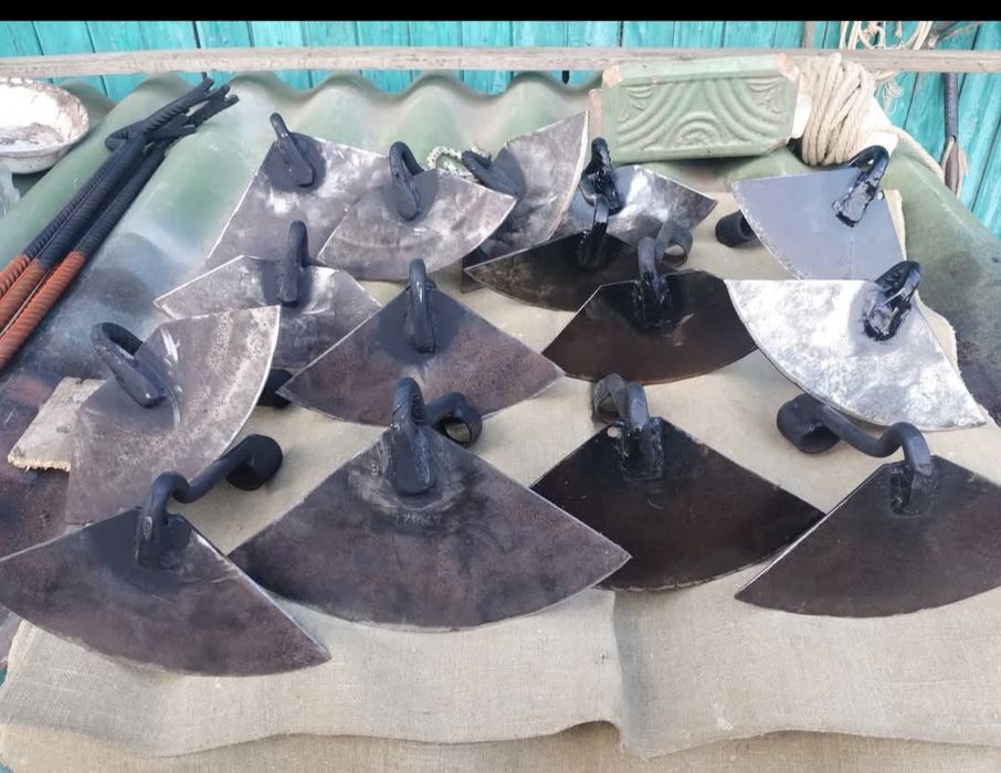 Дверцята і колосники до кухні ( грубки)