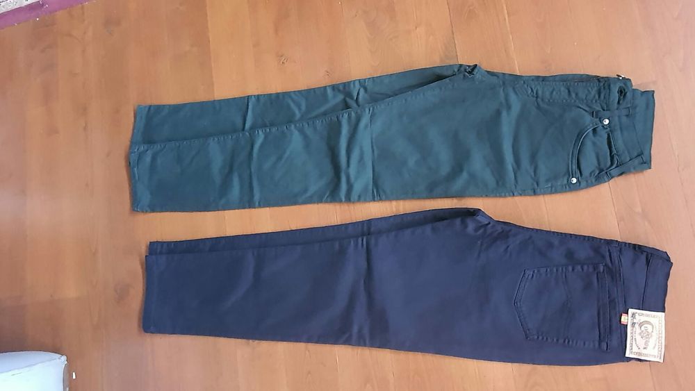 Calças novas marca Cimarron, de loja