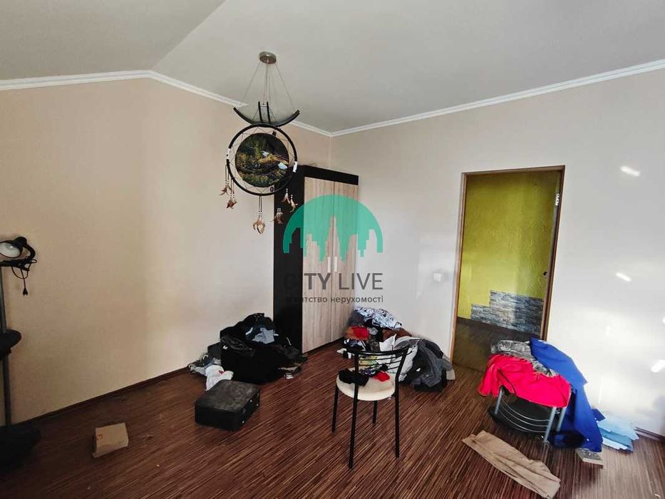 Продається великий будинок біля міста (60)