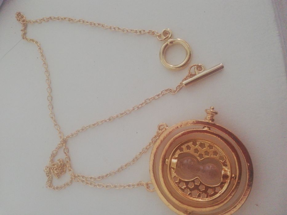 PROMOÇÃO Fios/colares Harry Potter Snitch, vira tempo e talismãs