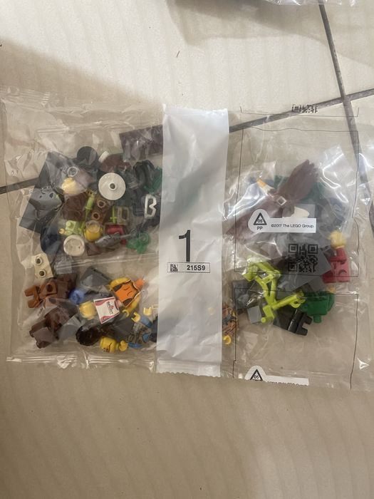 Новый пакет LEGO оригинальный, запечатанный пакет номер 7 из коллекционного набора LEGO Star Wars 75327 "Luke Skywalker (Red Five) Helmet".