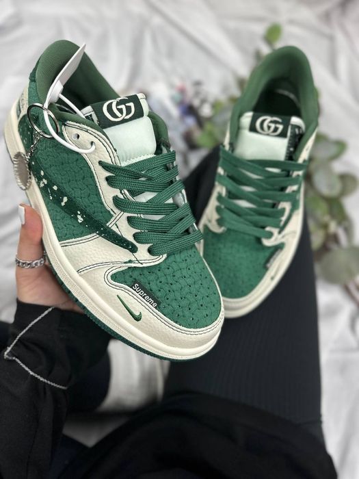 Nike Jordan 1 Low x Travis Scott x Gucci x Supreme