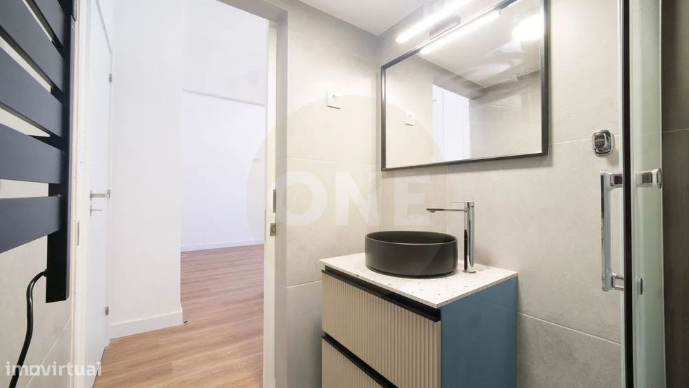 Apartamento T3 remodelado| Suite e closet | Codivel, Odivelas