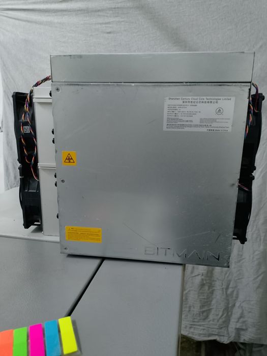 Antminer S19J Pro 104TH