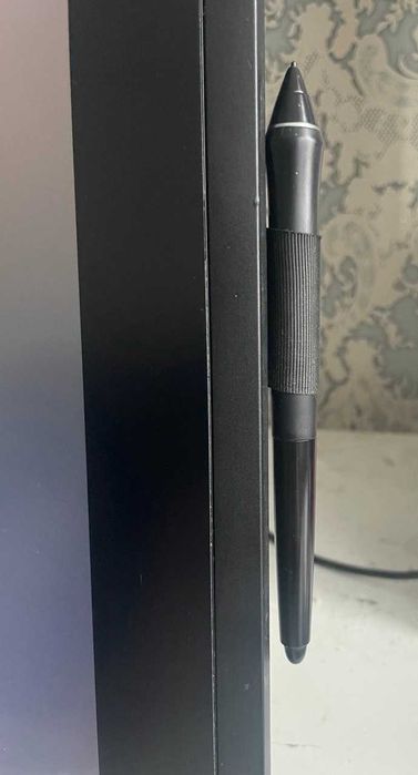 Wacom Cintiq 22  с пером.