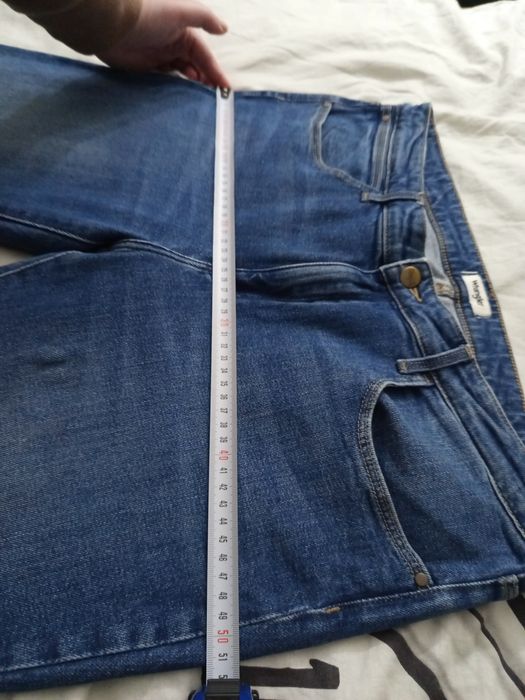 Nowe spodnie Wrangler L
