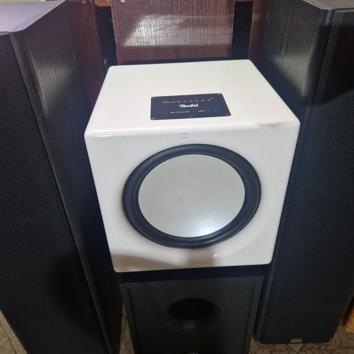 Subwoofer Aktywny Teufel A 200/3 SW – 300W | Biały Połysk