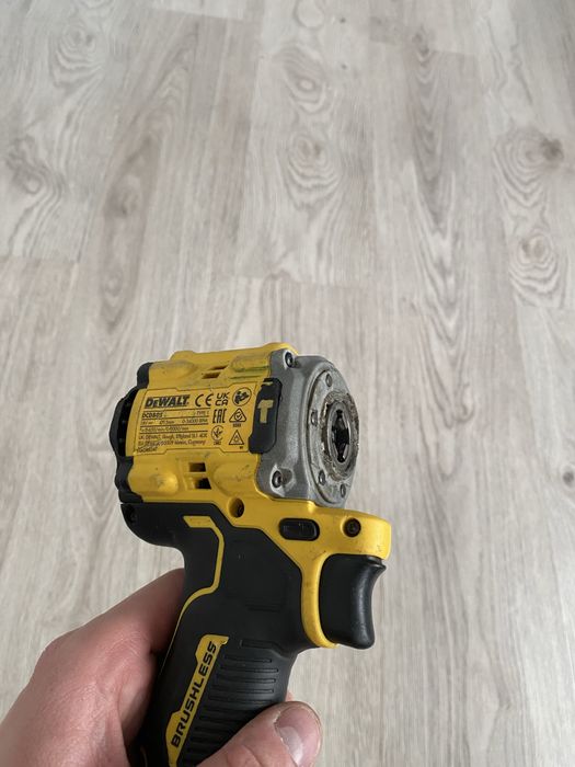 Dewalt dcd 805 uszkodzona