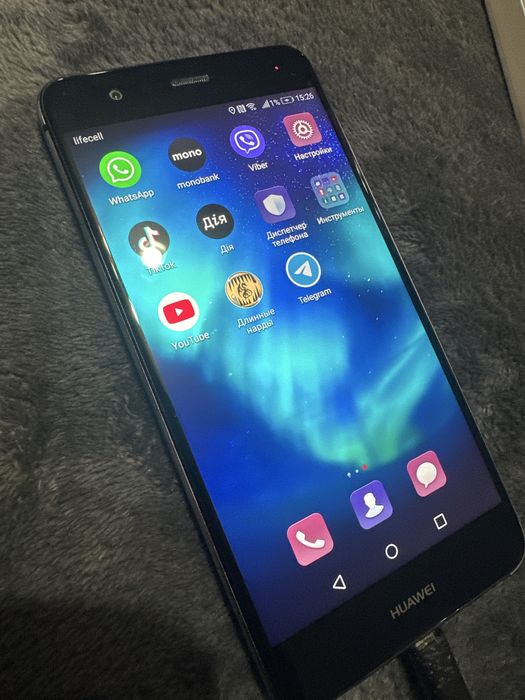Продам - HUAWEI  P10 lite