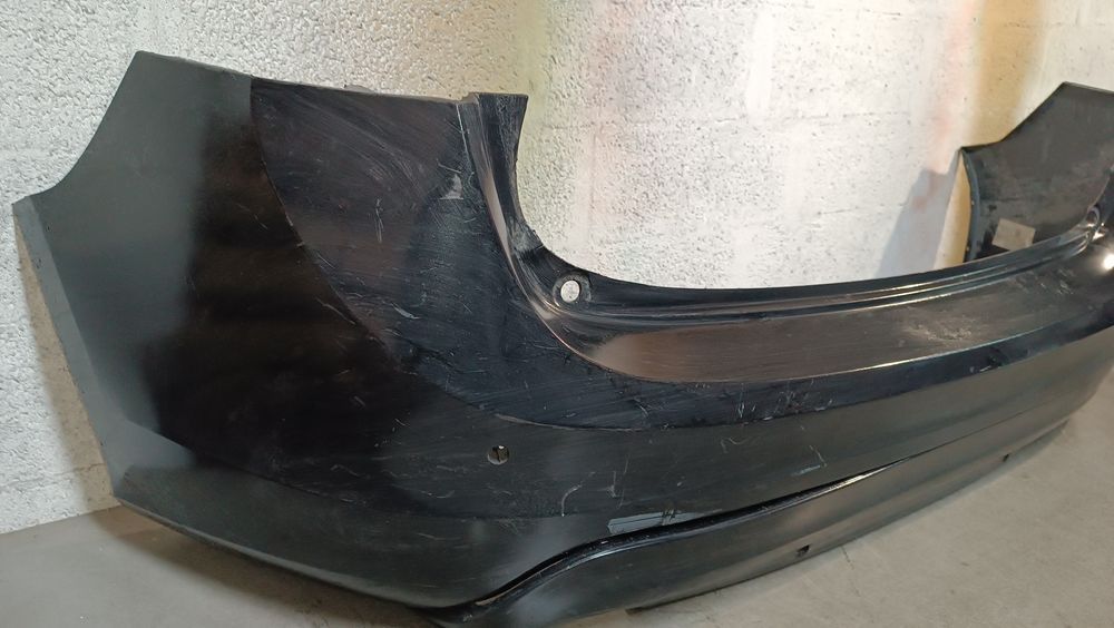 Vendo parachoque de trás Volvo V60 R-Desing ano 2010/17