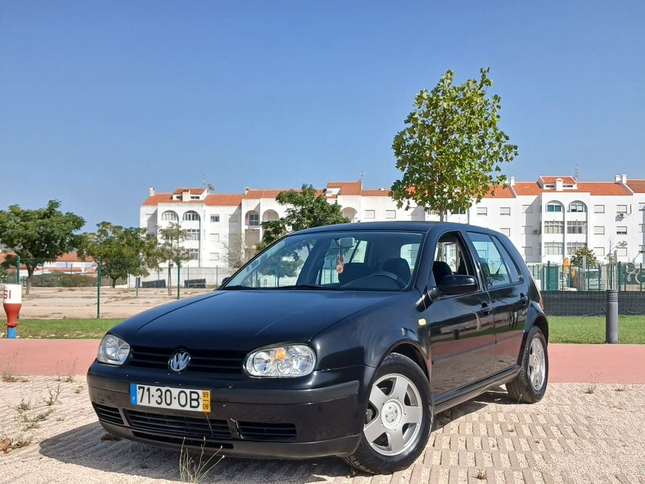 Oportunidade VW Golf 1.4 gasolina em excelente estado