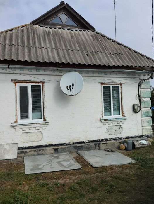 1/2 садиби  в селі  Оситна Новоукраїнського району
