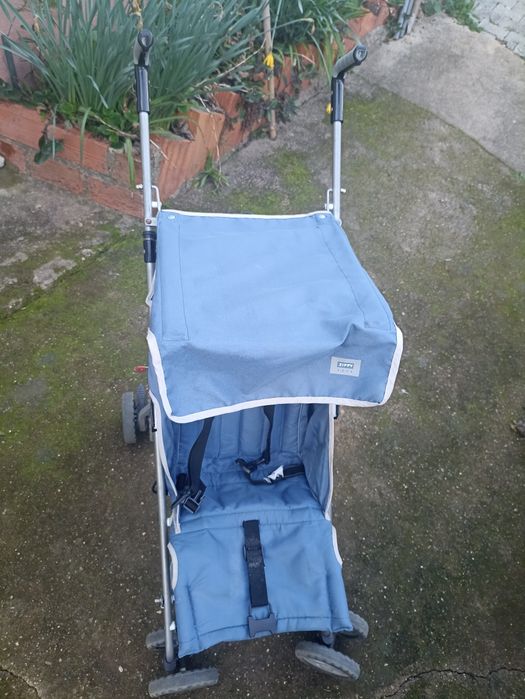 Carrinho bebê em bom estado