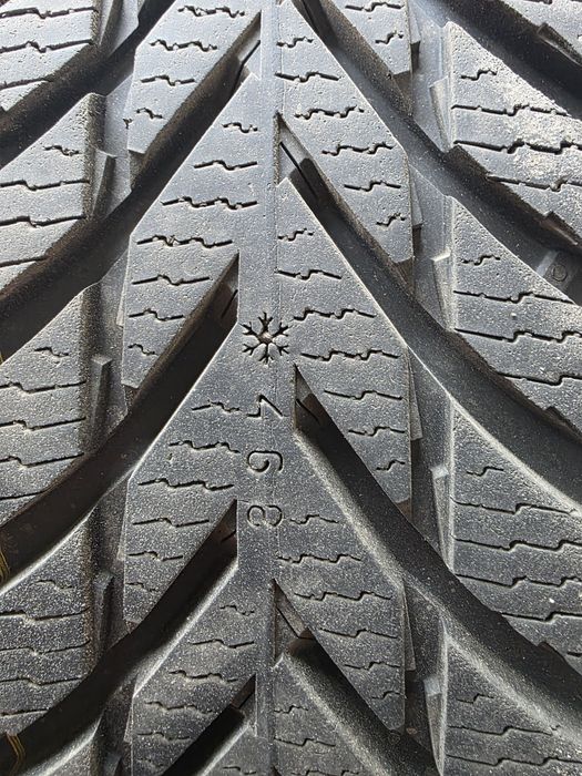 Шини Nokian Snowproof 2