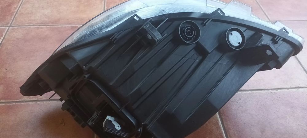 Lampa prawa FULL LED  SPRINTER 907 910