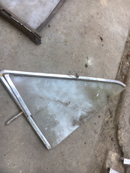 Скло ваз 2101-06