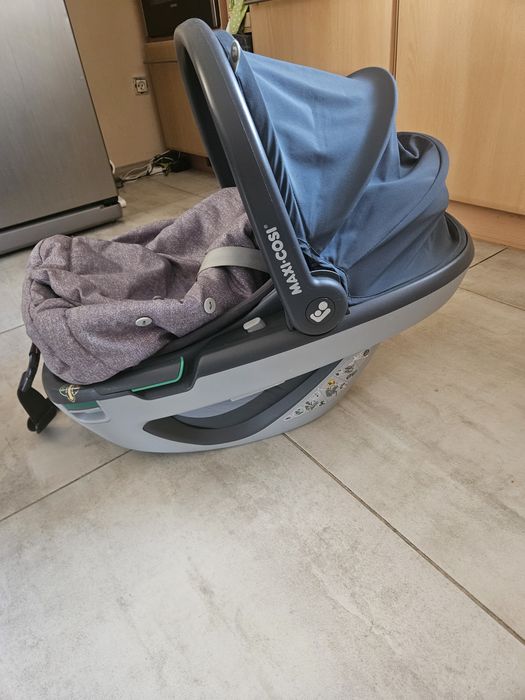 Fotelik Maxi Cosi coral