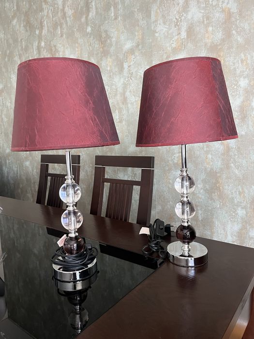 Candeeiros de mesa e teto