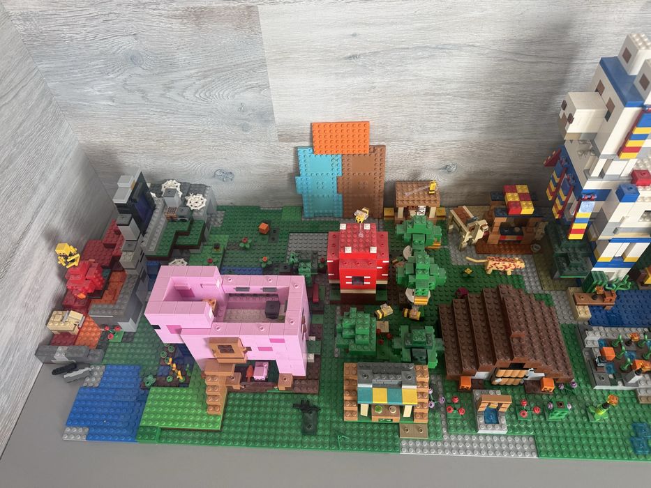 Lego Minecraf  21188 i wiele innycb zestaow