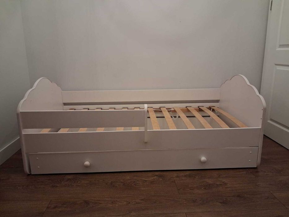 Łóżko dziecięce 160×80 z szufladą