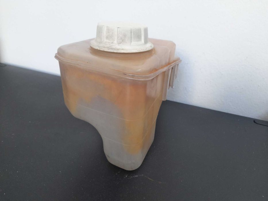 Depósito de Água Mitsubishi Space Star