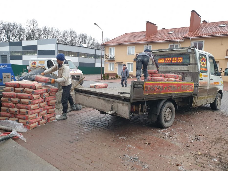 Напівсуха стяжка підлоги механізована