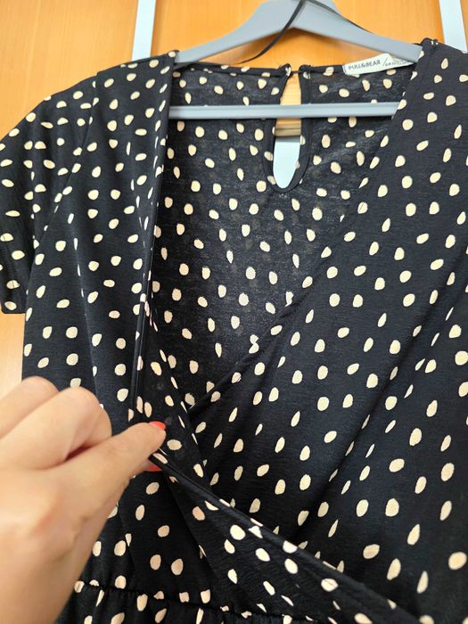 Macacão preto às bolinhas Pull & Bear, tamanho XS