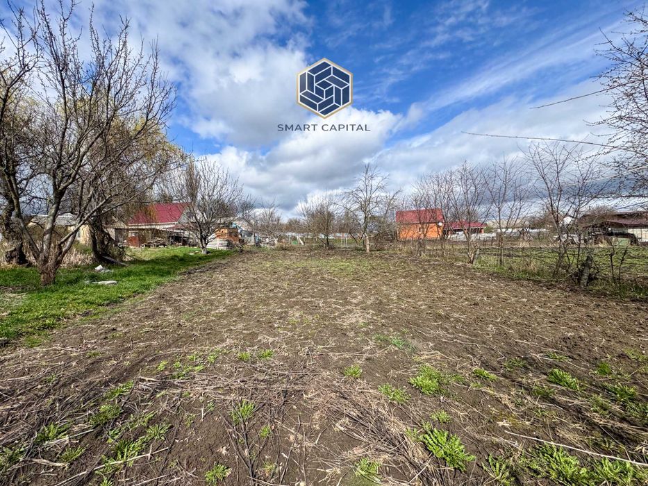 Продаж Ділянки з Озером Гореничі
