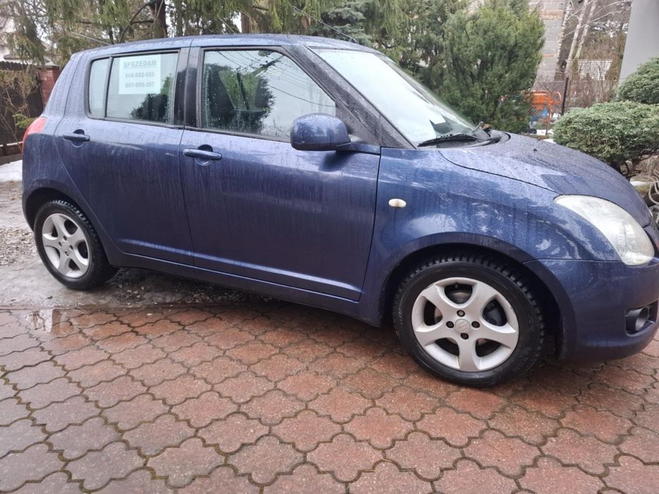 Suzuki Swift - ekonomiczny 1,3 - 2008 rok