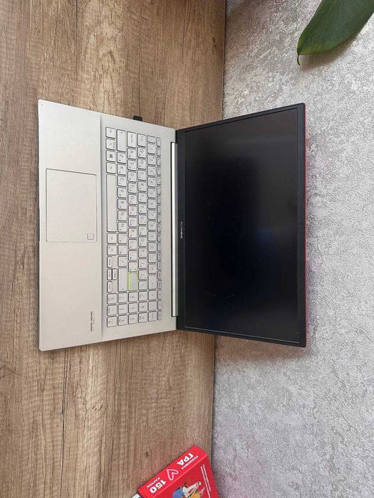 Ноутбук ASUS VivoBook S S533EQ-BN165 (90NB0SE2-M02700) Resolute Red