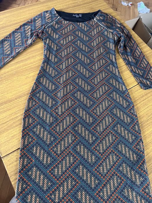 Подарую сукню