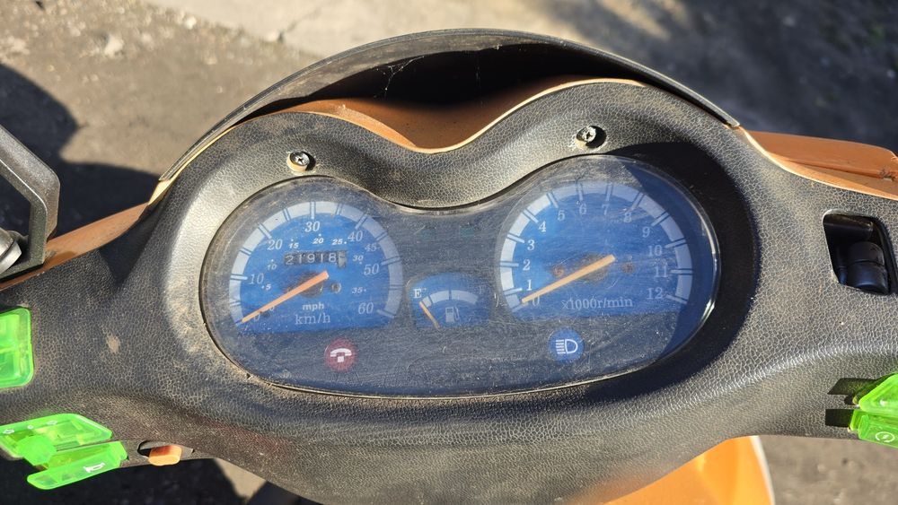 Skuter Benzhou yy50qt-10