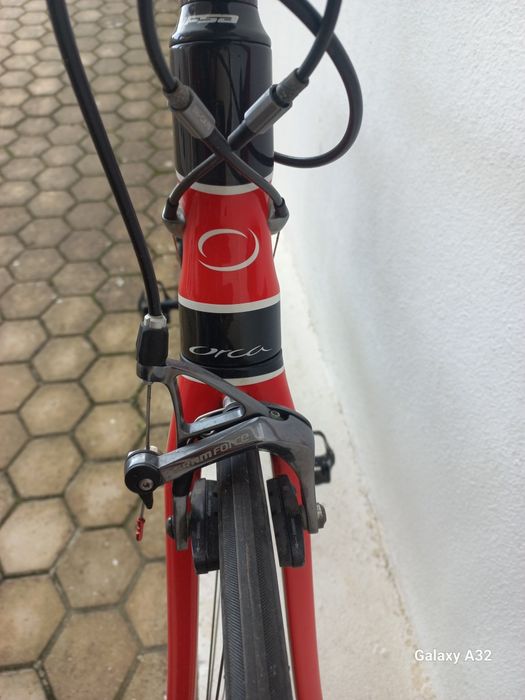 Bicicleta ORBEA toda em carbono
