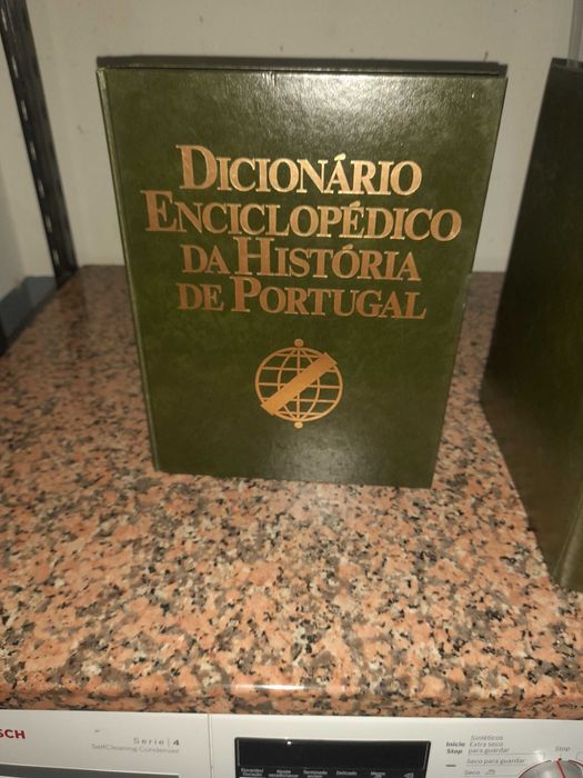 Dicionário Enciclopédico da História de Portugal