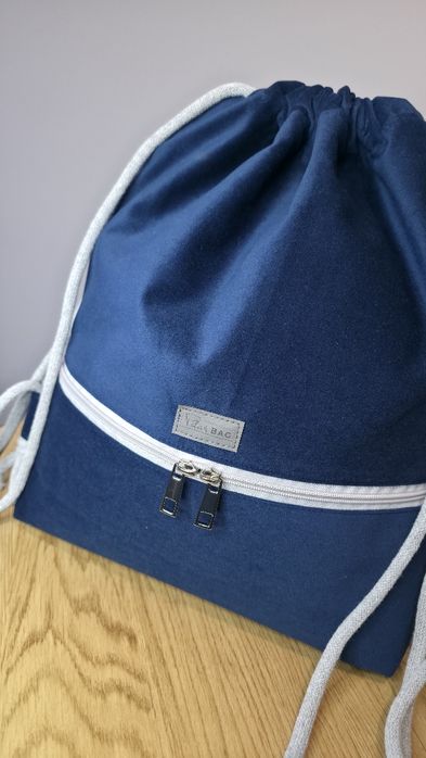 Workoplecak welurowy