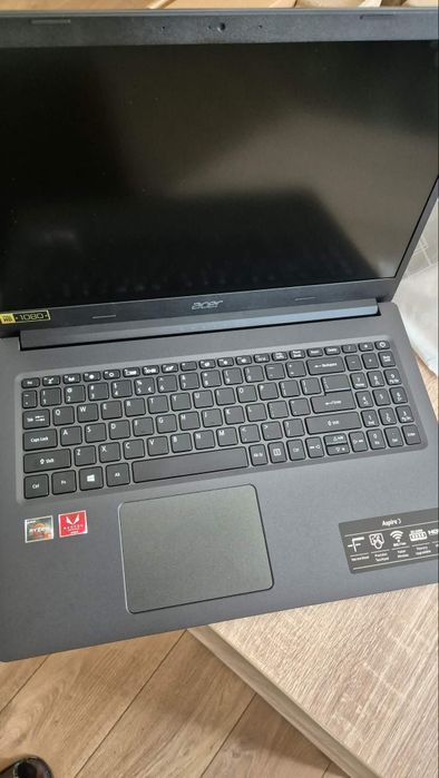 Sprzedam laptopa,stan idealny