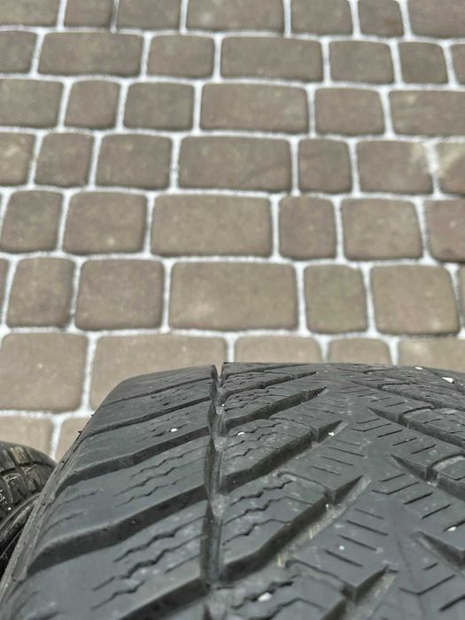 Opony Goodyear UltraGrip Plus SUV 4X4 225/65/17 102H  2x6mm