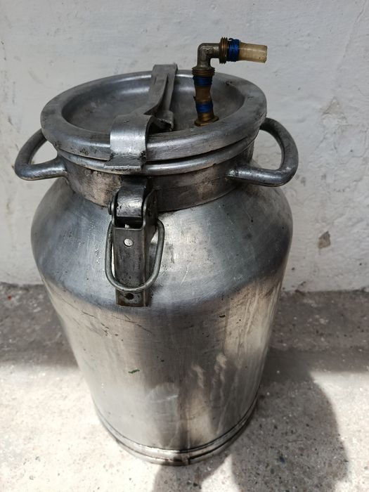 Продам дистилятор б/у.
