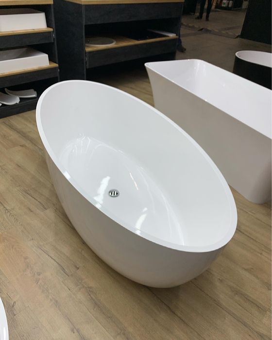 Ванна с литого мрамора