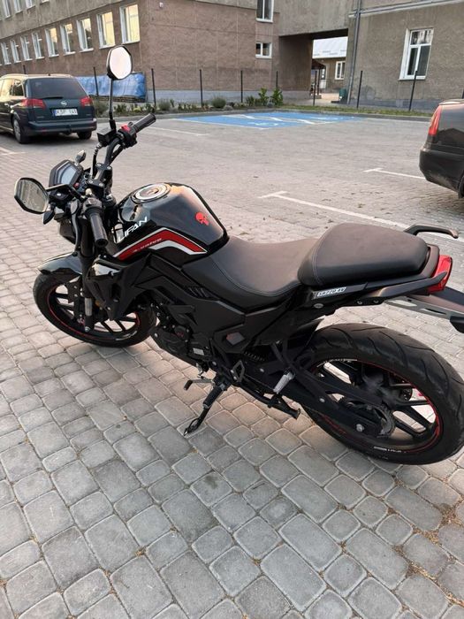 Мотоцикл ліфан ср220