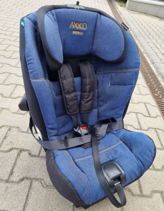 Fotelik samochodowy Axkid Minikid Denim 9-25 kg