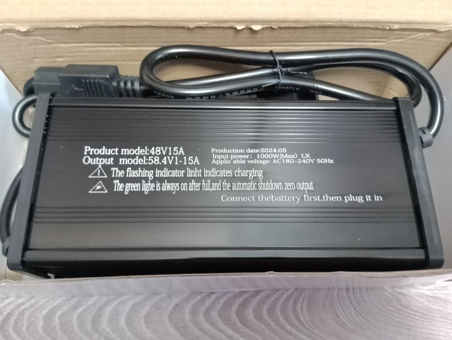 Зарядний пристрій LiFePo4 зарядка 48v