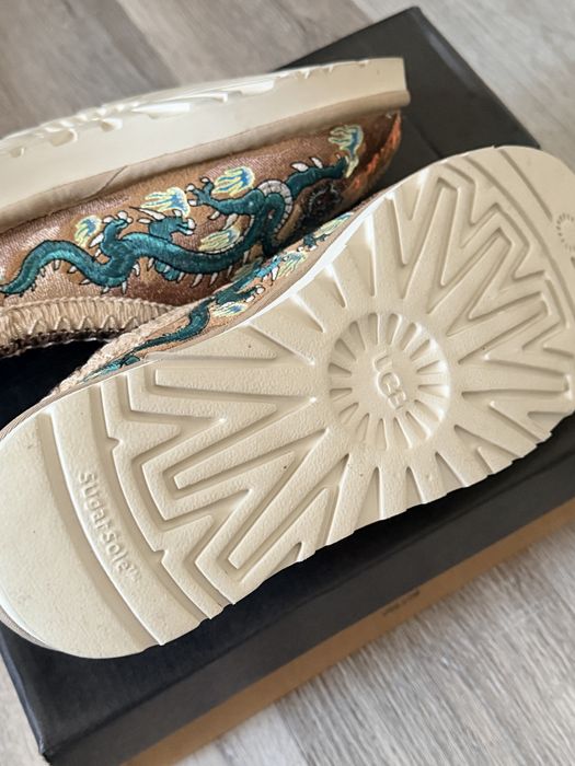 UGG vs Palace como novas