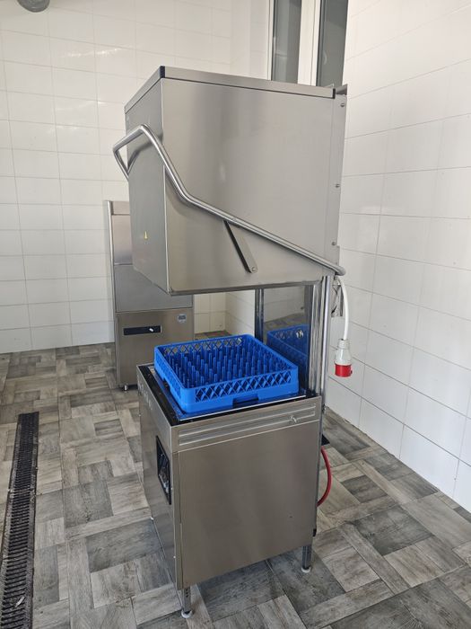 Посудомийна машина купольна Miele G7727