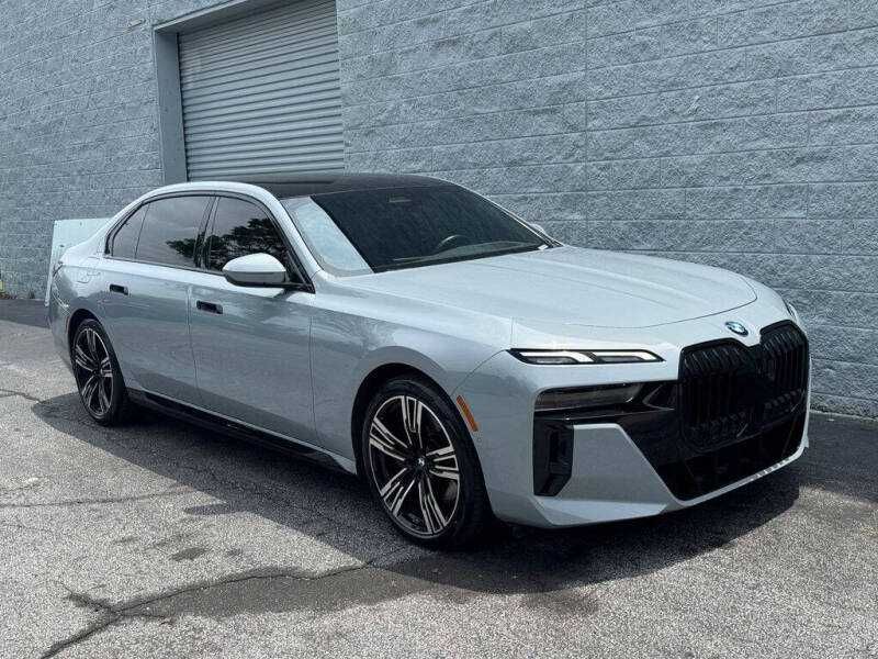2023 BMW 7 Series 740i