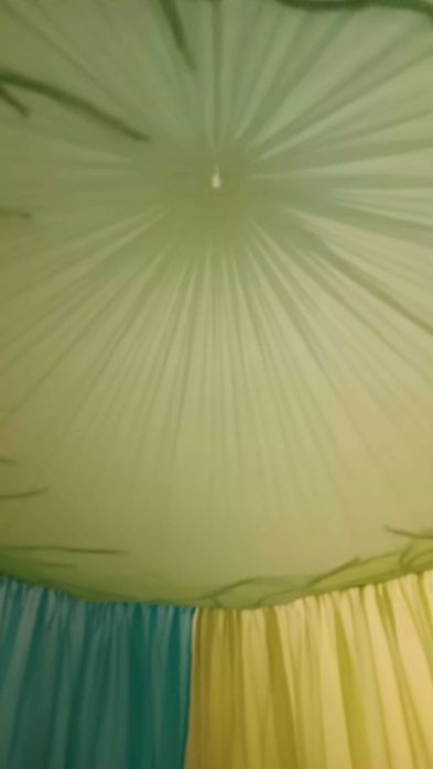 Duplo mosquiteiro de quarto ou jardim com armação