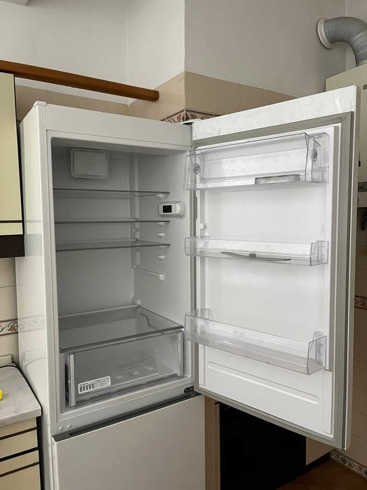 Frigorífico Combinado HOTPOINT